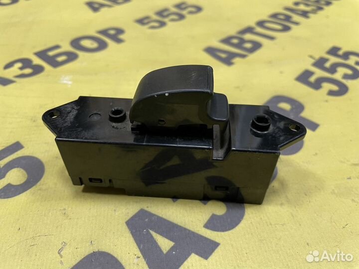 Кнопка стеклоподъемника зп Mitsubishi Lancer 9