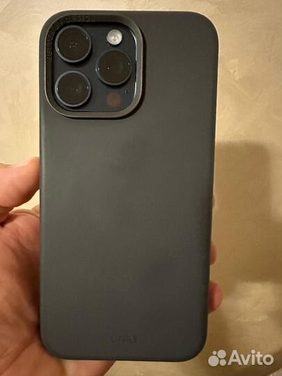 Чехол на iPhone 15 pro max Uniq