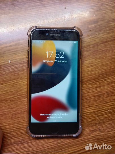 iPhone 7, 32 ГБ