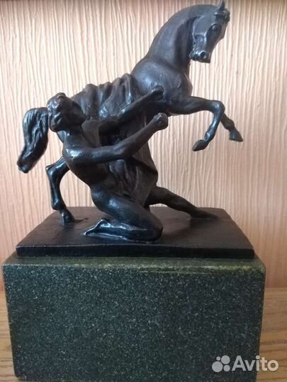 Статуэтки из металла скульптуры С-Пб