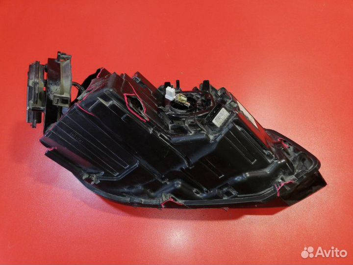 Фара левая Volkswagen Touareg