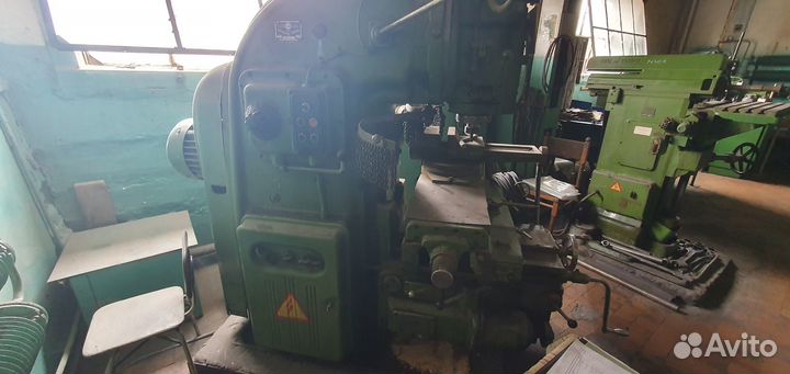 Консольно-фрезерный станок 6М12П