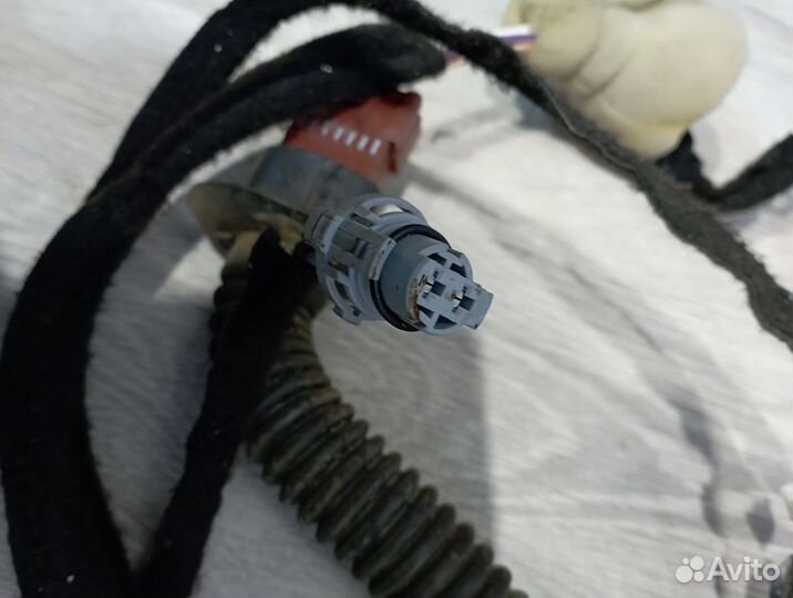 Проводка двери коса Renault duster Лев