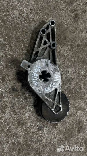 Натяжной ролик audi a4 B5 1.6 ADP