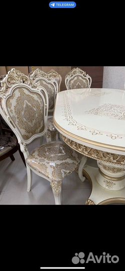 Столы и стулья