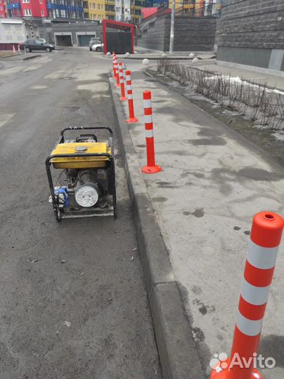 Столбик разделительный гибкий. От производителя