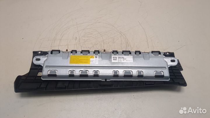 Подушка безопасности коленная BMW 5 F10, 2011