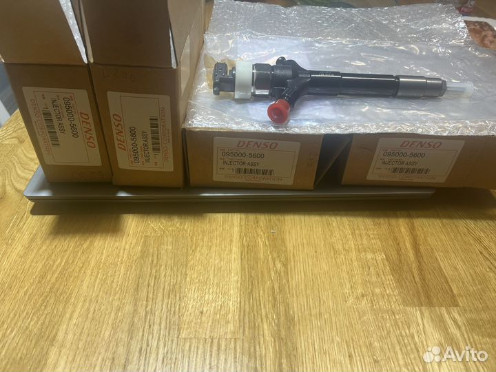 Форсунка мицубиси l200 /1465A041/095000-5600