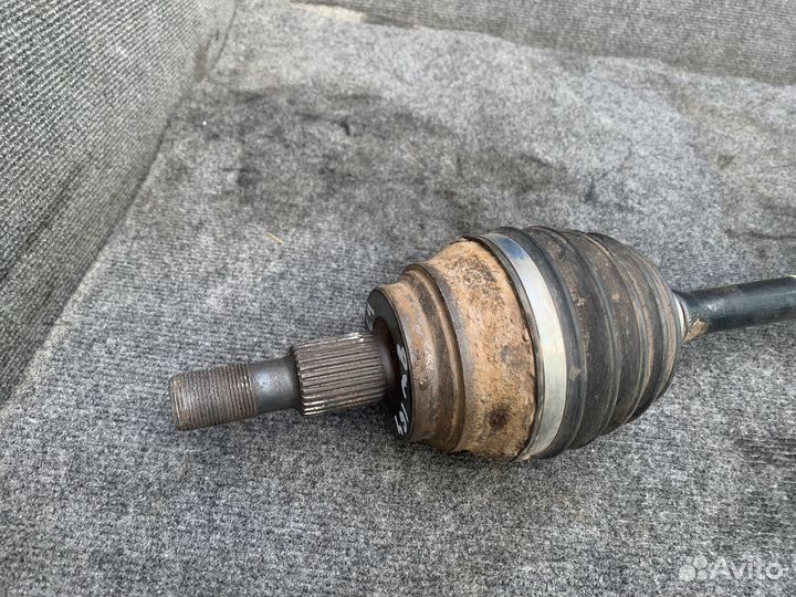 Привод в сборе передний левый Mercedes ML W164