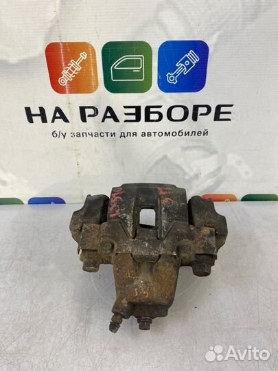 Суппорт задний правый Lexus Lx570 3 3UR-FE 2012