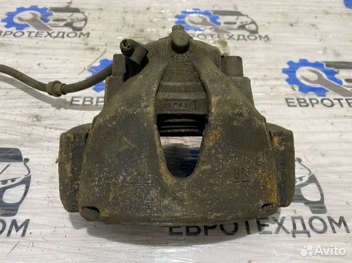 Суппорт передний правый Opel Astra Gtc H L08