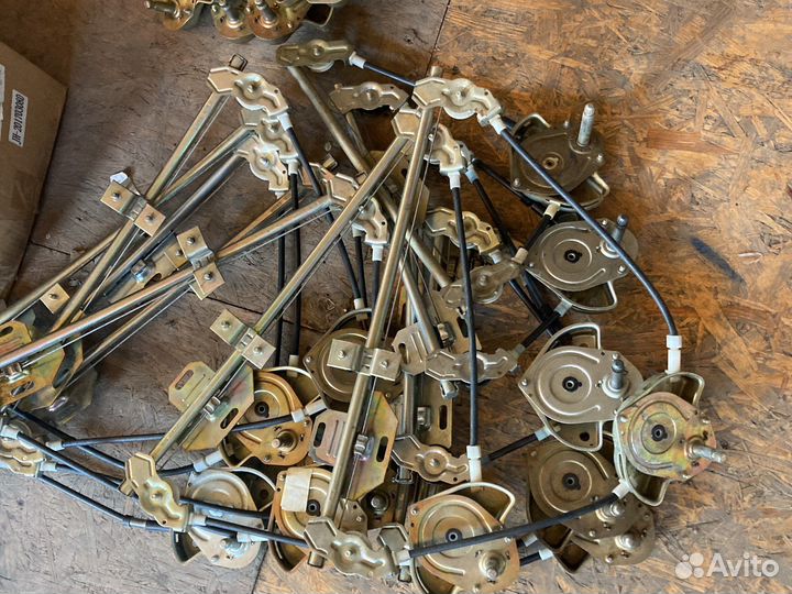 Стеклоподъемник механический ваз 2110, 2109