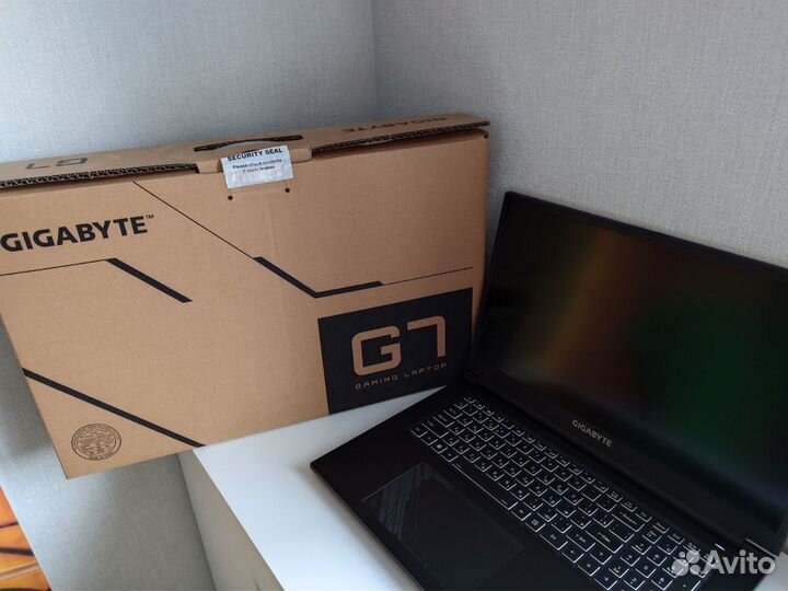 Игровой ноутбук Gigabyte G7 KF KF-E3KZ213SD