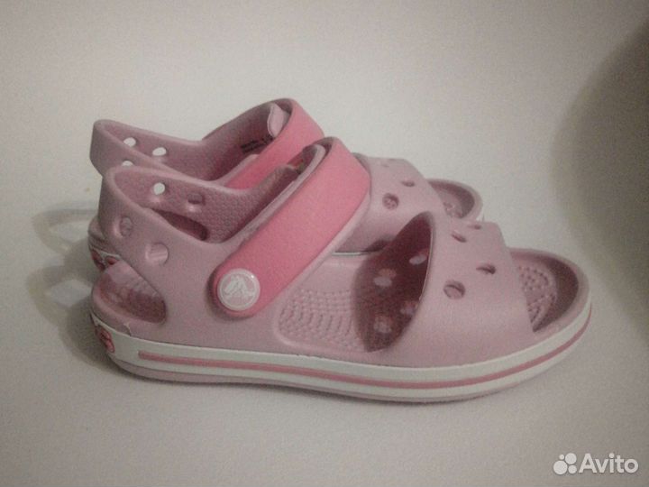 Сандали crocs