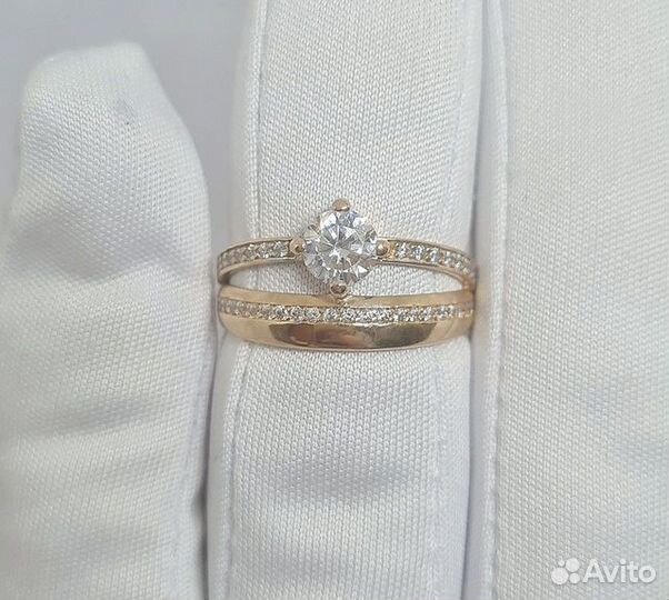 Кольцо с синтетическим камнем Золото