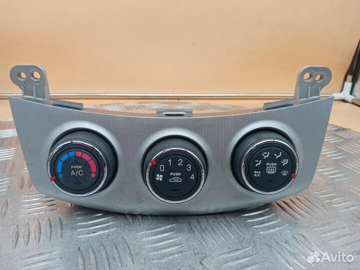 Блок управления печкой Hyundai Elantra