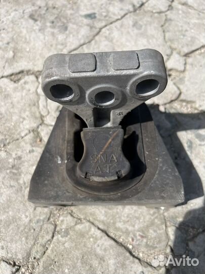 Опора АКПП civic 4d