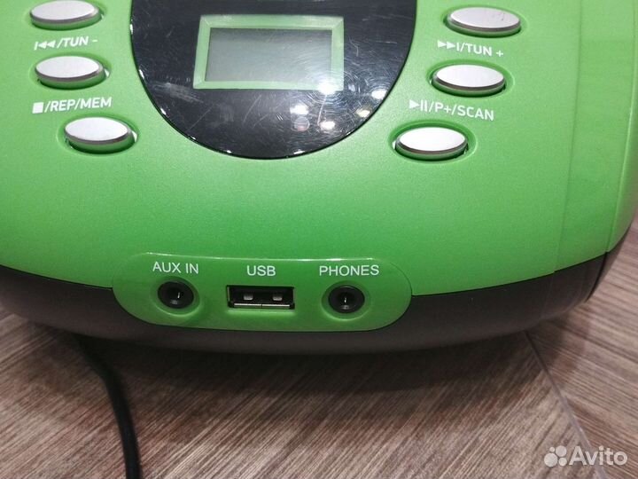 Колонки и в тоже время радио