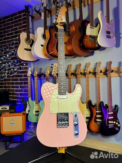 Электрогитара + чехол в подарок