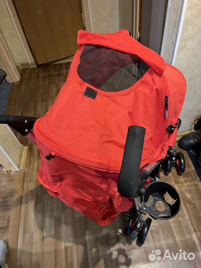 Прогулочная коляска складная