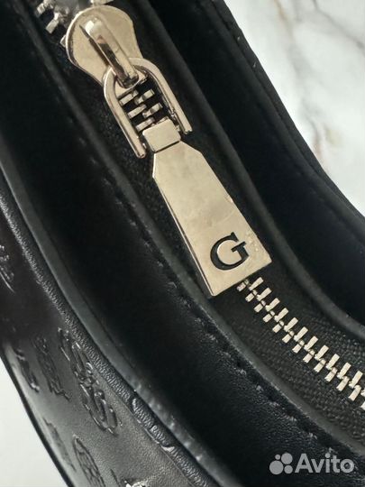 Сумка guess новая