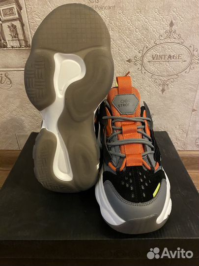 Кроссовки Strobbs