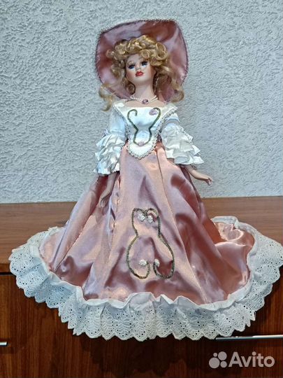 Коллекционная кукла