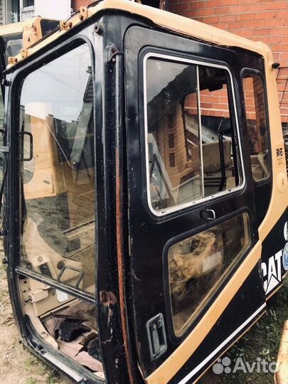 Кабина Caterpillar 330B