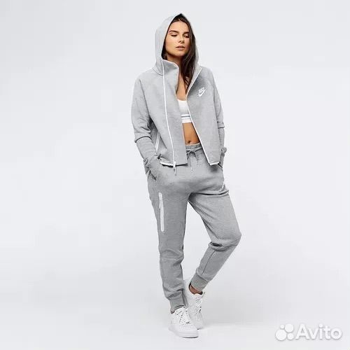 Nike Sportswear Tech оригинал женский костюм