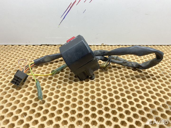 Suzuki gsf400 250 bandit правый пульт