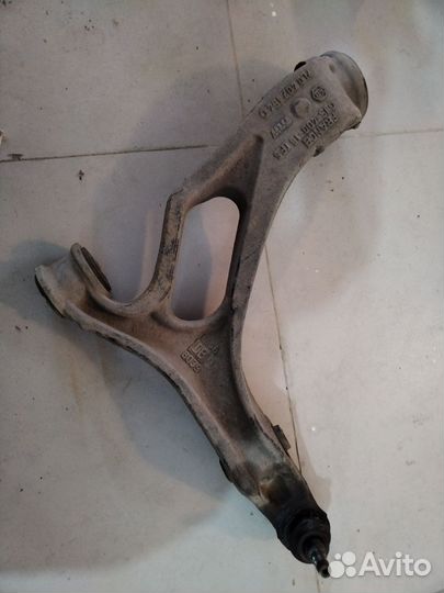 Передний нижний рычаг audi Q7 под восстановление