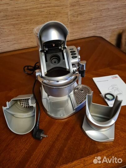 Капсульная кофемашина с копучинатором