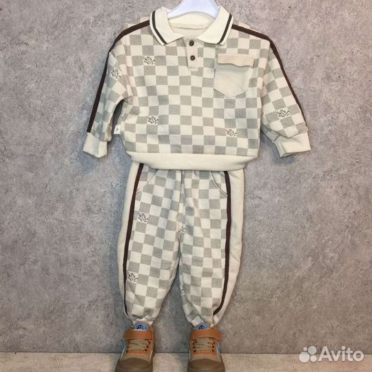 Костюм детский новый 1года до 3-4лет