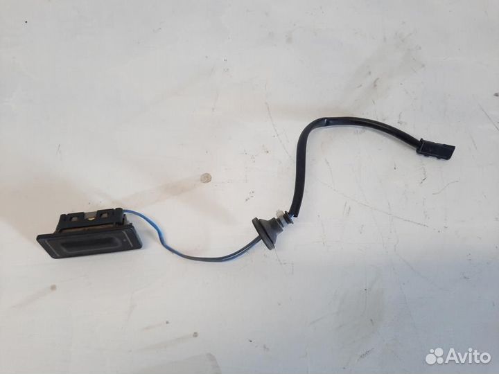 Кнопка открывания багажника Chevrolet Aveo T300 20