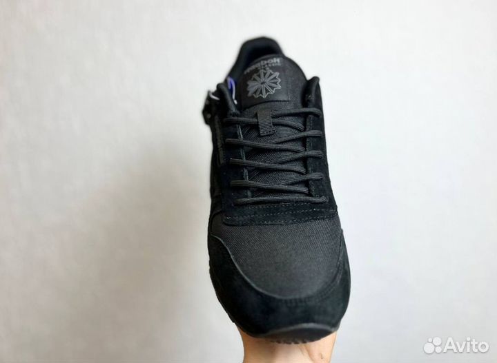 Кроссовки Reebok современные