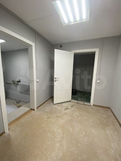 Торгово-офисное помещение пл. 129,3 м²