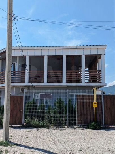 Дом 240 м² на участке 8 сот.