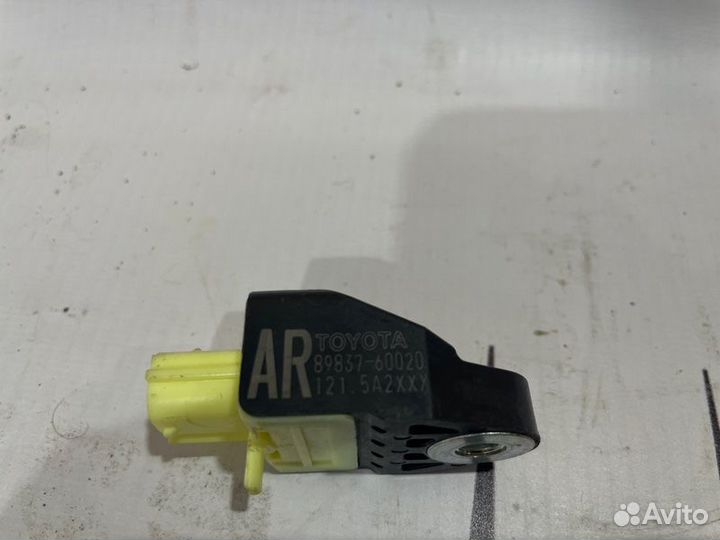 Датчик air bag Toyota Land Cruiser Prado 150