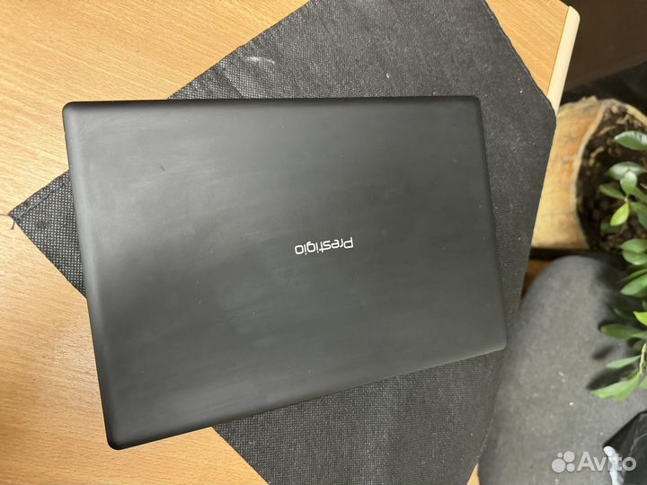 11.6 дюймовый нетбук с большим временем работы