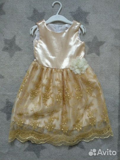 Платье на девочку