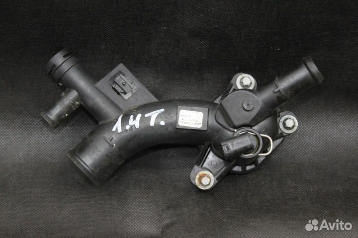 Фланец системы охлаждения A14NET Опель Астра J