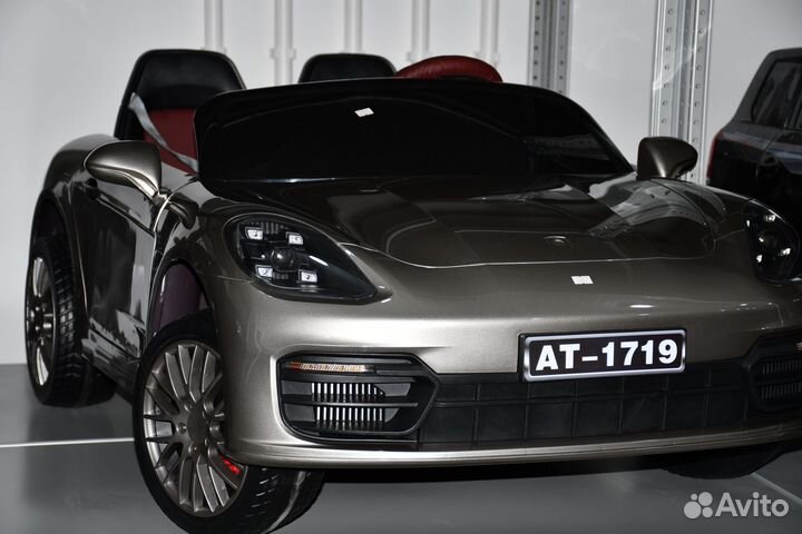 Детский электромобиль