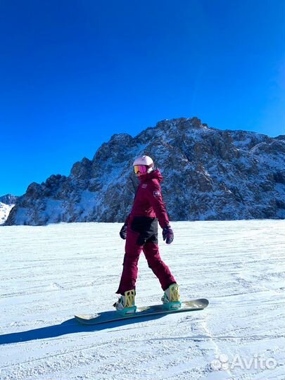 Сноубордический комбинезон женский