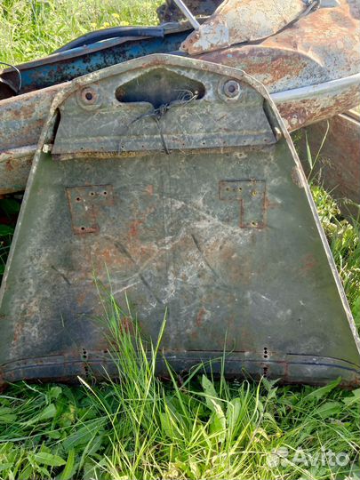 Капот от газ 69