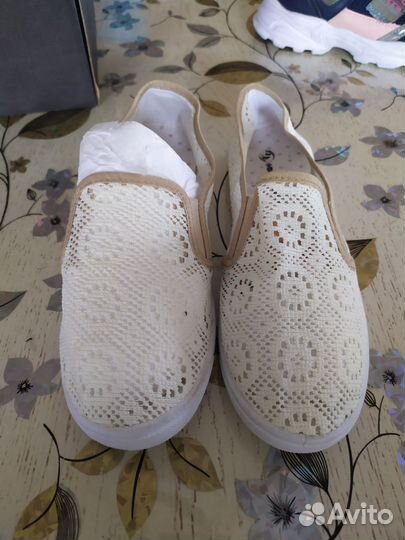 Кроссовки для девочек