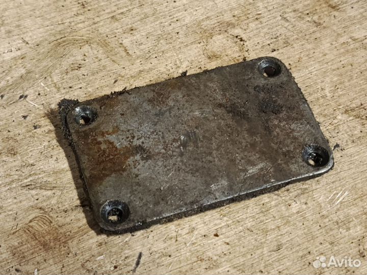 Крышка маховика иж