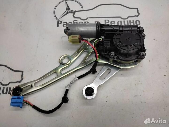 Привод крышки багажника w222 S-class 656.929 20