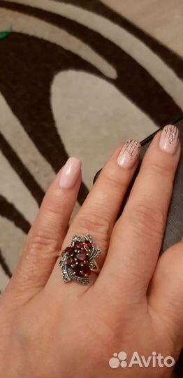 Серебро. Кольцо, серьги (гранат)