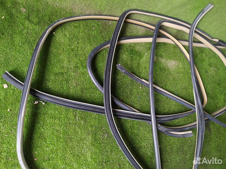 Уплотнение двери Toyota Camry ACV40-aeank 2azfe