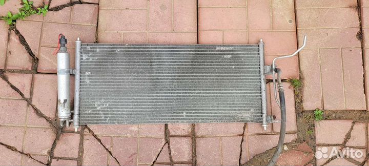 Радиатор кондиционера nissan almera n16